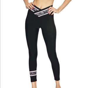 BeachRiot Paige Legging Zebra - large